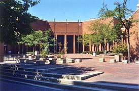 [photo, Courthouse, 100 West Patrick St., Frederick, Maryland]