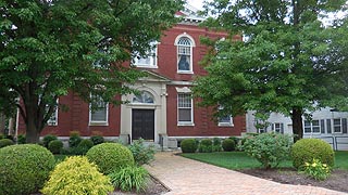 [photo, Somerset County Circuit Court (view from Somerset Ave.), 30512 Prince William St., Princess Anne, Maryland]